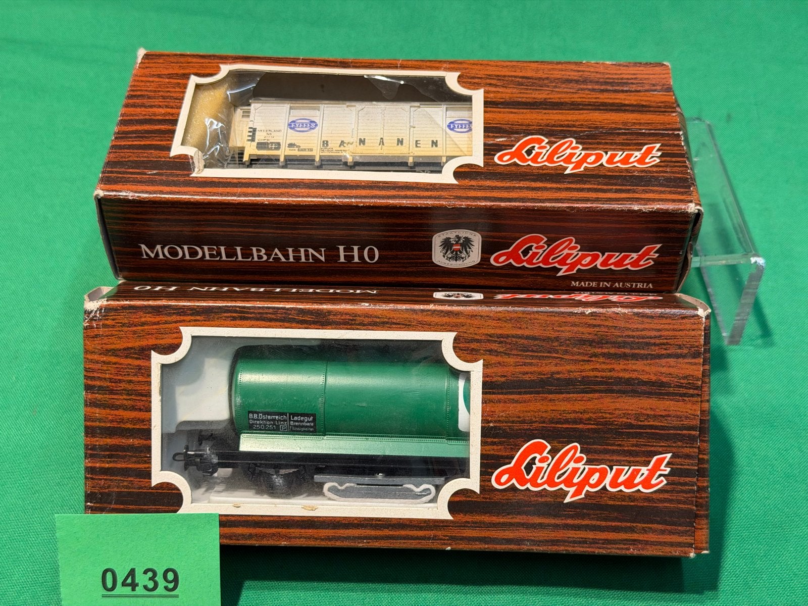 439- Liliput H0 Wagons: Bananenwagon NS & BP Tankwagon, Hobby en Vrije tijd, Wagon, Ophalen of Verzenden, Liliput, NS