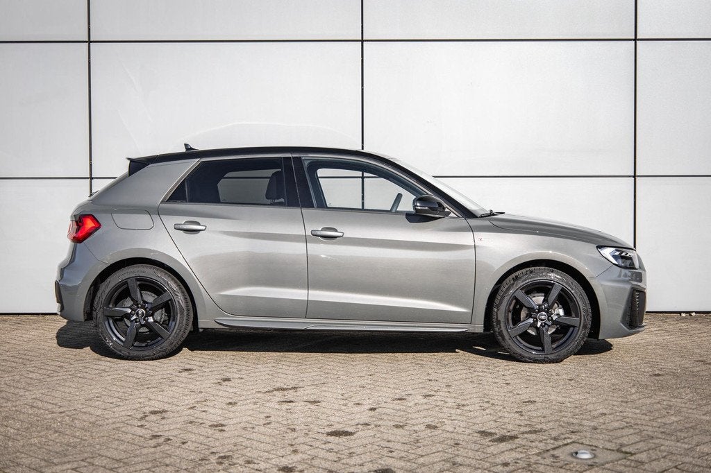 Audi A1 Sportback 25 TFSI 95pk S-tronic S Edition | Navigati, Auto's, Audi, A1, 95 pk, Leder en Stof, Origineel Nederlands