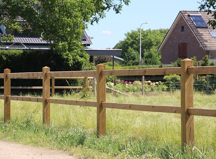 13. Houten omheining | tuinomheining | afrastering, Weidegang, 4 paarden of pony's of meer