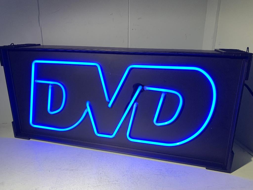 DVD neon reclamebord/Lamp & Ophang bevestiging wand, Ophalen of Verzenden, Nieuw