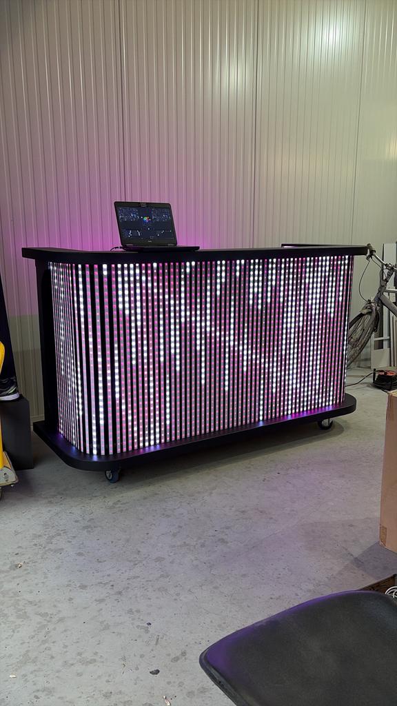 Professionele DJ Booth met LED Verlichting, Audio, Tv en Foto, Professionele Audio-, Tv- en Video-apparatuur, Ophalen, Nieuw, Audio
