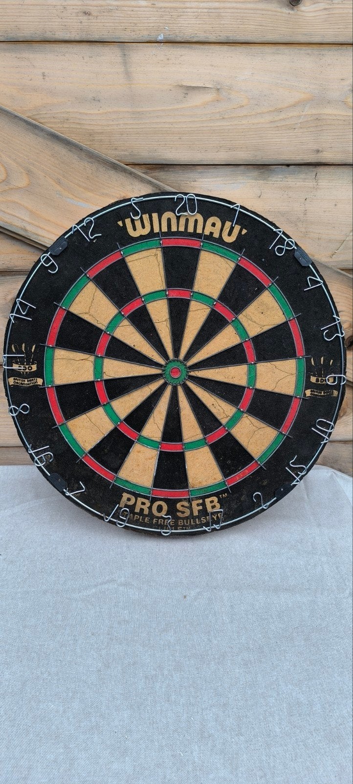 Winmau Pro SFB Dartbord - bijna niet gebruikt, Ophalen of Verzenden, Gebruikt, Dartbord