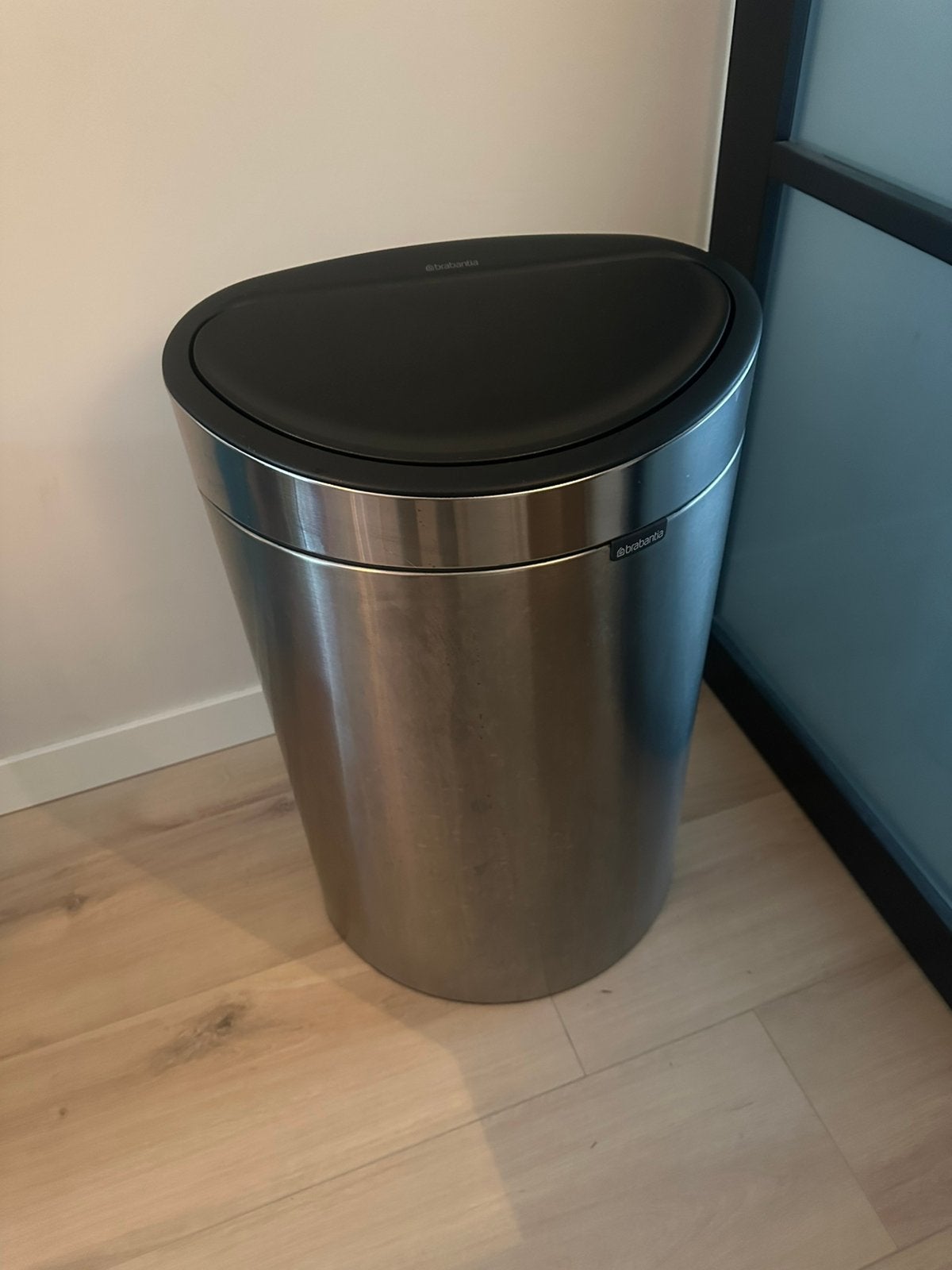 Brabantia prullenbak, Huis en Inrichting, Woonaccessoires | Prullenbakken, Ophalen, 50 tot 75 cm, 40 liter of meer, Zo goed als nieuw