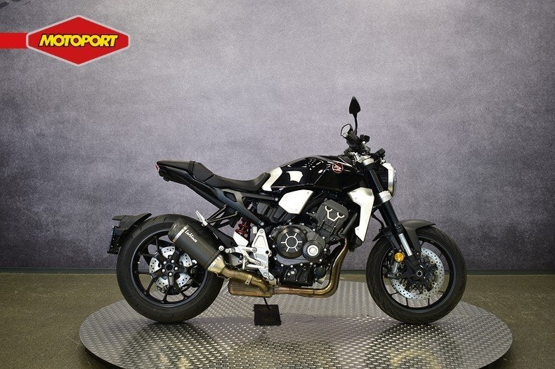 Honda CB 1000 R (bj 2019), Info@motoportwormerveer.nl, Honda Motor Europe, Bedrijf, Crystal Bldng B-Unit B11.2 Rivium Blv200
2909 LK  Capelle aan den IJsel, NL