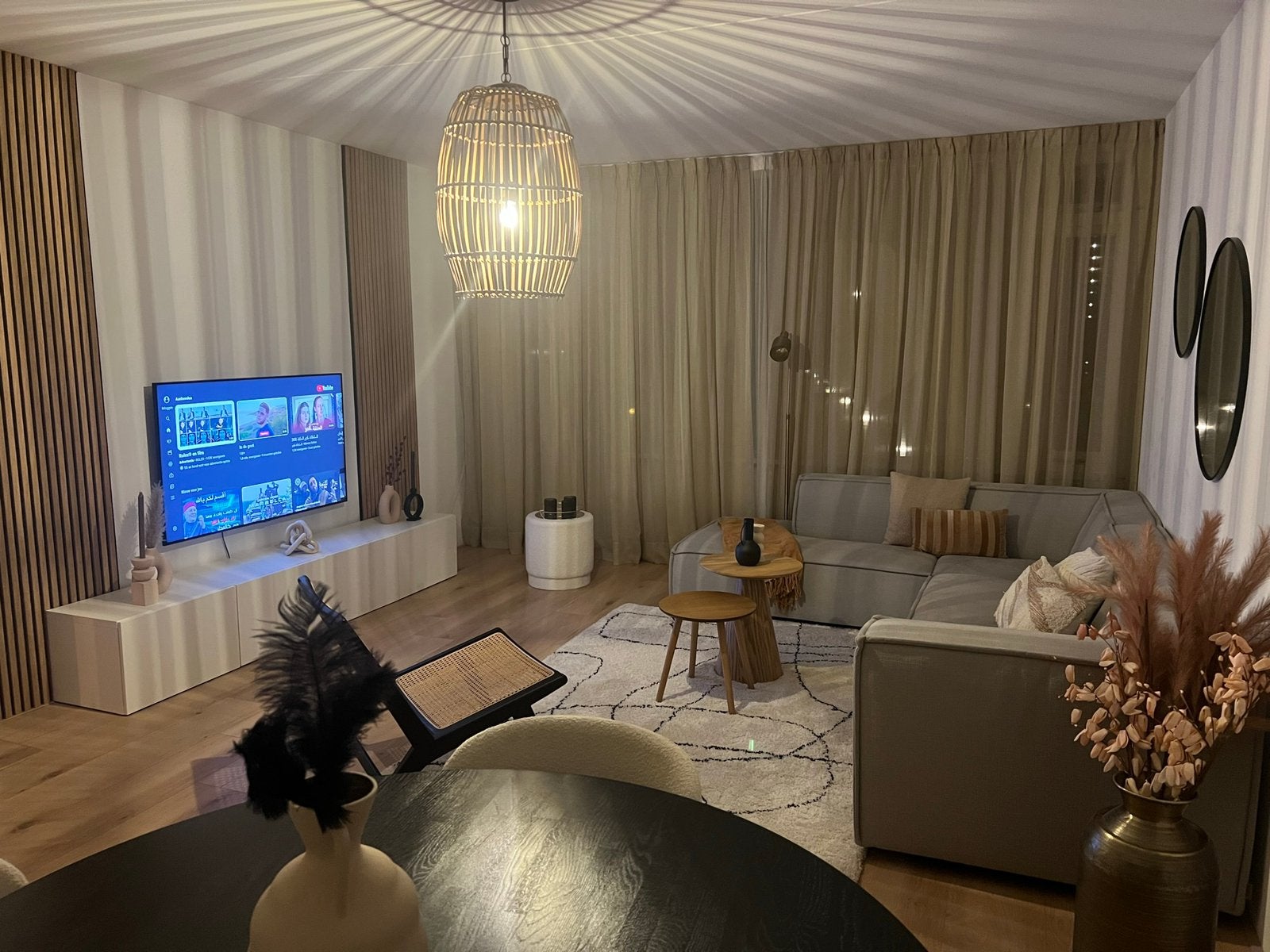 Tv meubel dressoir wit 240x42x38 cm, Huis en Inrichting, Ophalen of Verzenden, Zo goed als nieuw, 200 cm of meer, 25 tot 50 cm