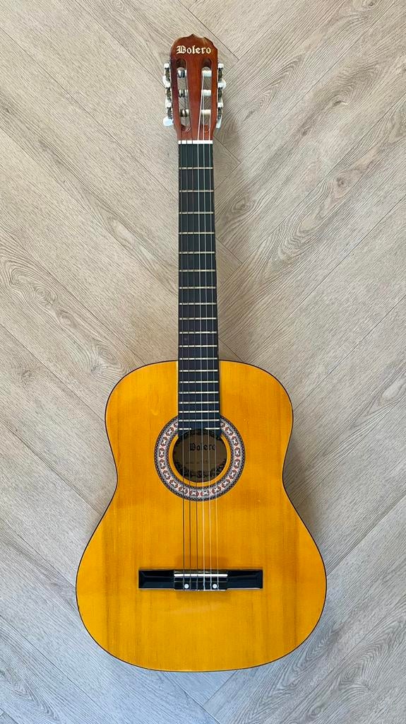 Klassieke Gitaar – Bolero C100, Muziek en Instrumenten, Snaarinstrumenten | Gitaren | Akoestisch, Ophalen, Gebruikt, Klassieke of Spaanse gitaar