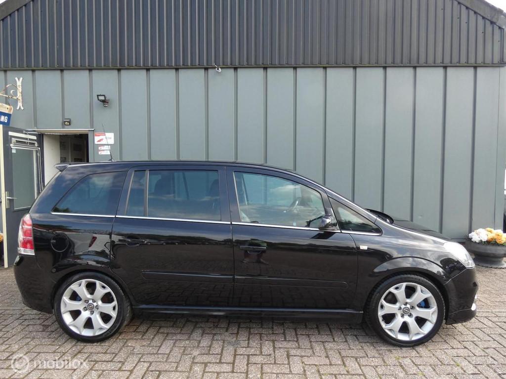 Opel Zafira 2.0 T OPC NAP//CRUISE//AIRCO//OPC//CV+AB//TREKHA, Auto's, Voorwielaandrijving, 1998 cc, 4 cilinders, Zwart