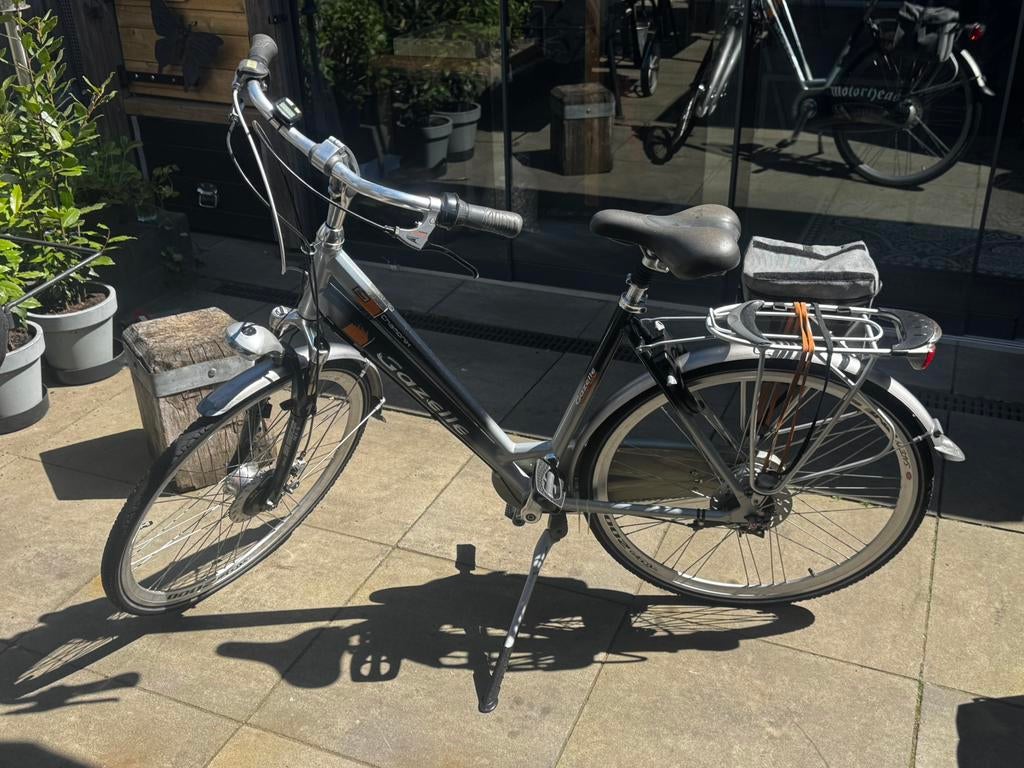 Gazelle Chamonix C8 53cm altijd binnen gestaan, Fietsen en Brommers, Fietsen | Dames | Damesfietsen, Gebruikt, Gazelle, Versnellingen