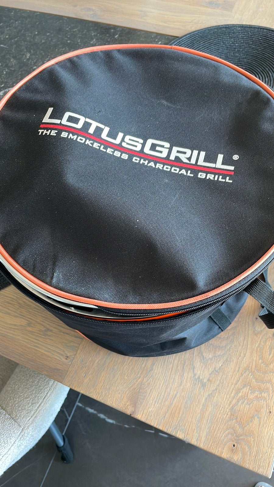 Lotus grill bbq, Ophalen