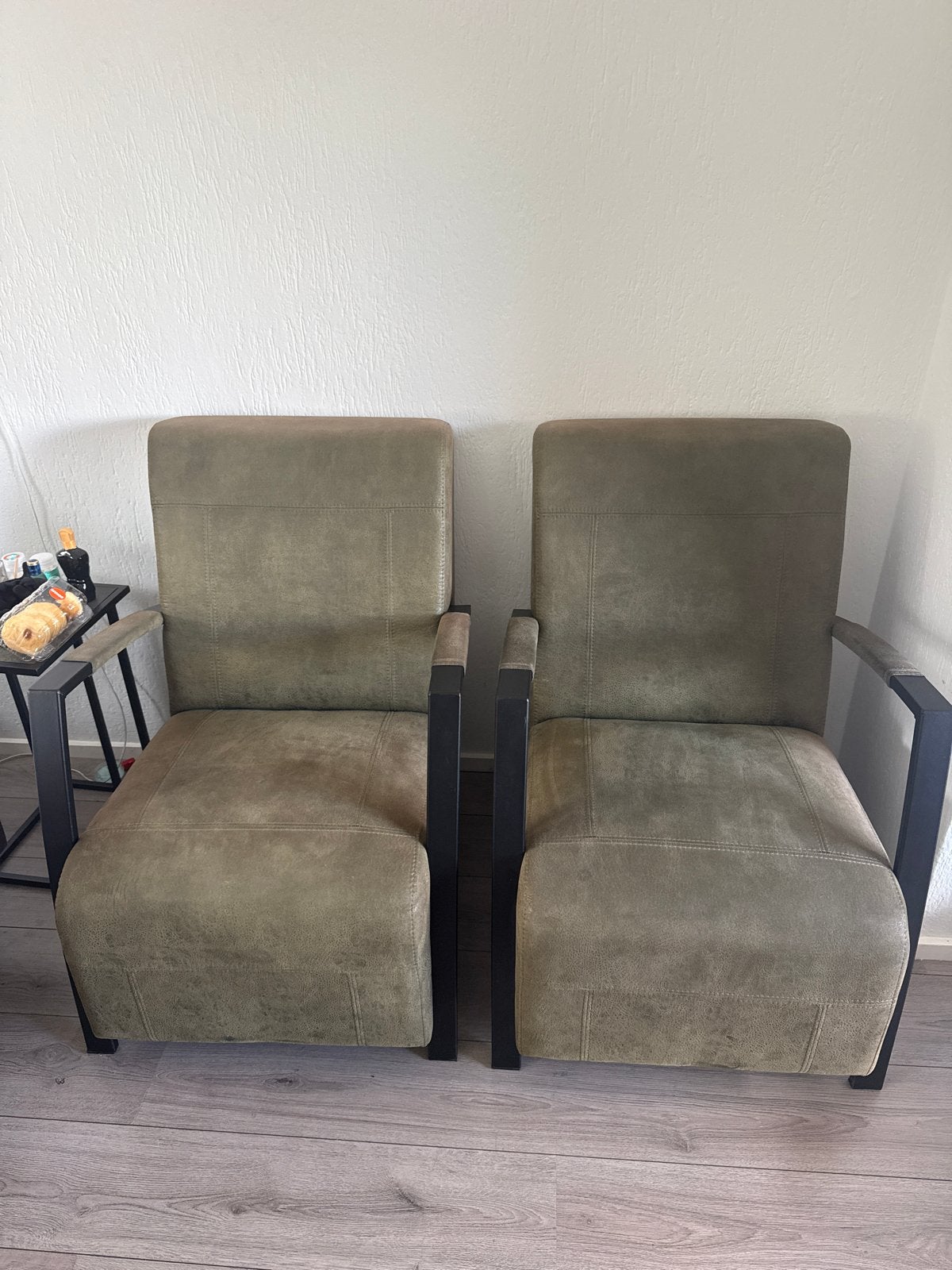 Twee comfortabele eetkamerstoelen - Zo goed als nieuw, Huis en Inrichting, Ophalen, Twee, Overige kleuren, Zo goed als nieuw