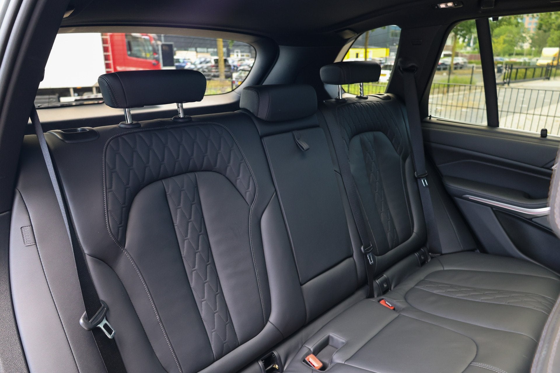 Foto 57 van BMW X5 xDrive50e | BTW | SKYLOUNGE | 22 INCH | COMFORTSTOELE