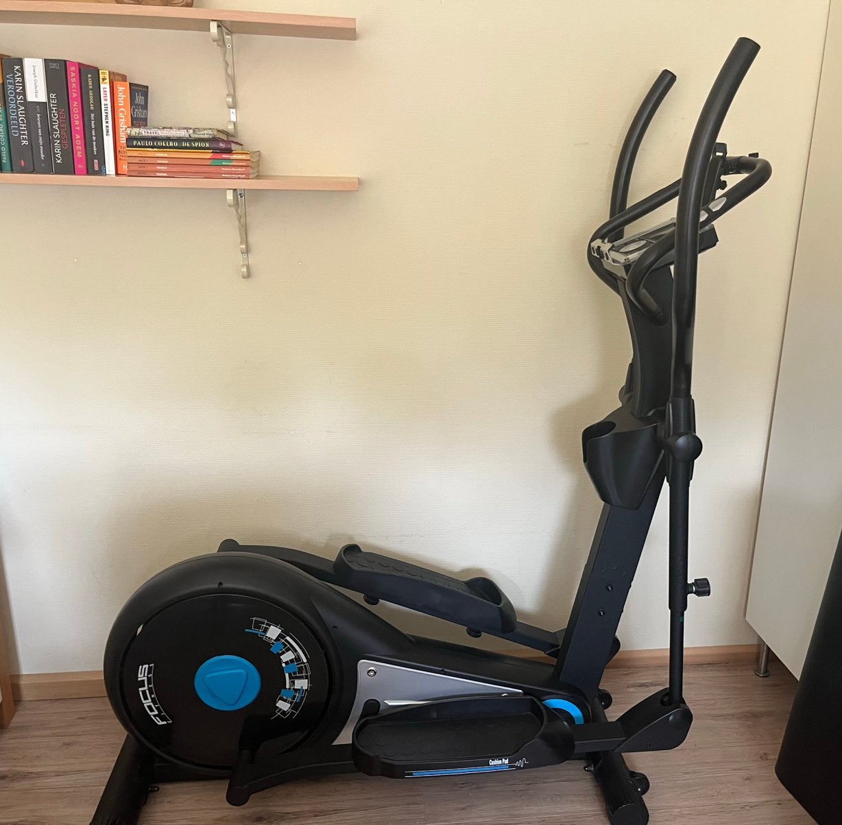 Focus Fitness Fox 5 stevige crosstrainer met beschermmat, Ophalen, Zo goed als nieuw, Crosstrainer