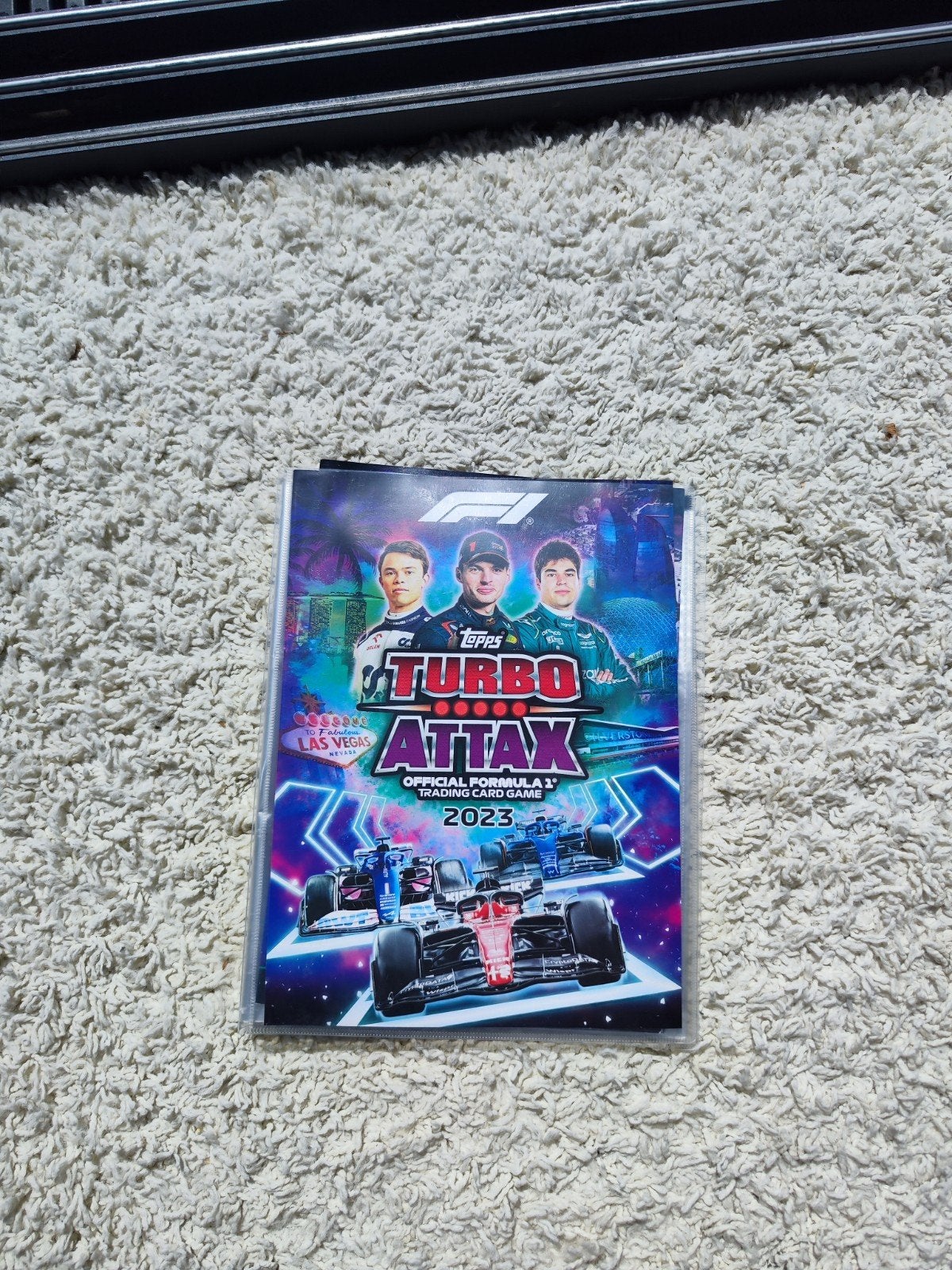 turbo attack 2023 boek met kaarten, Ophalen, Zo goed als nieuw, Meerdere kaarten