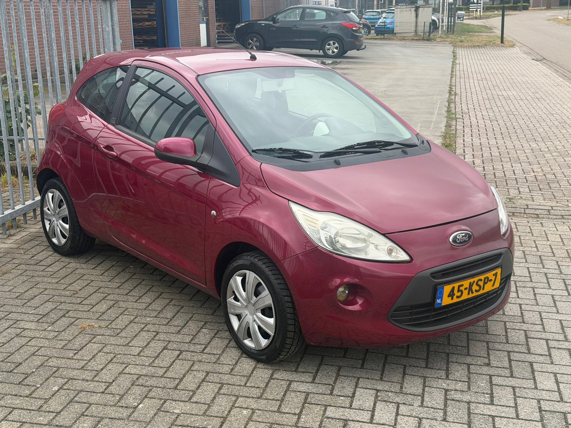 Ford Ka 1.2 Titanium X! NL AUTO NAP! Airco l Elek pakket l A, Voorwielaandrijving, Stof, Gebruikt, 4 stoelen