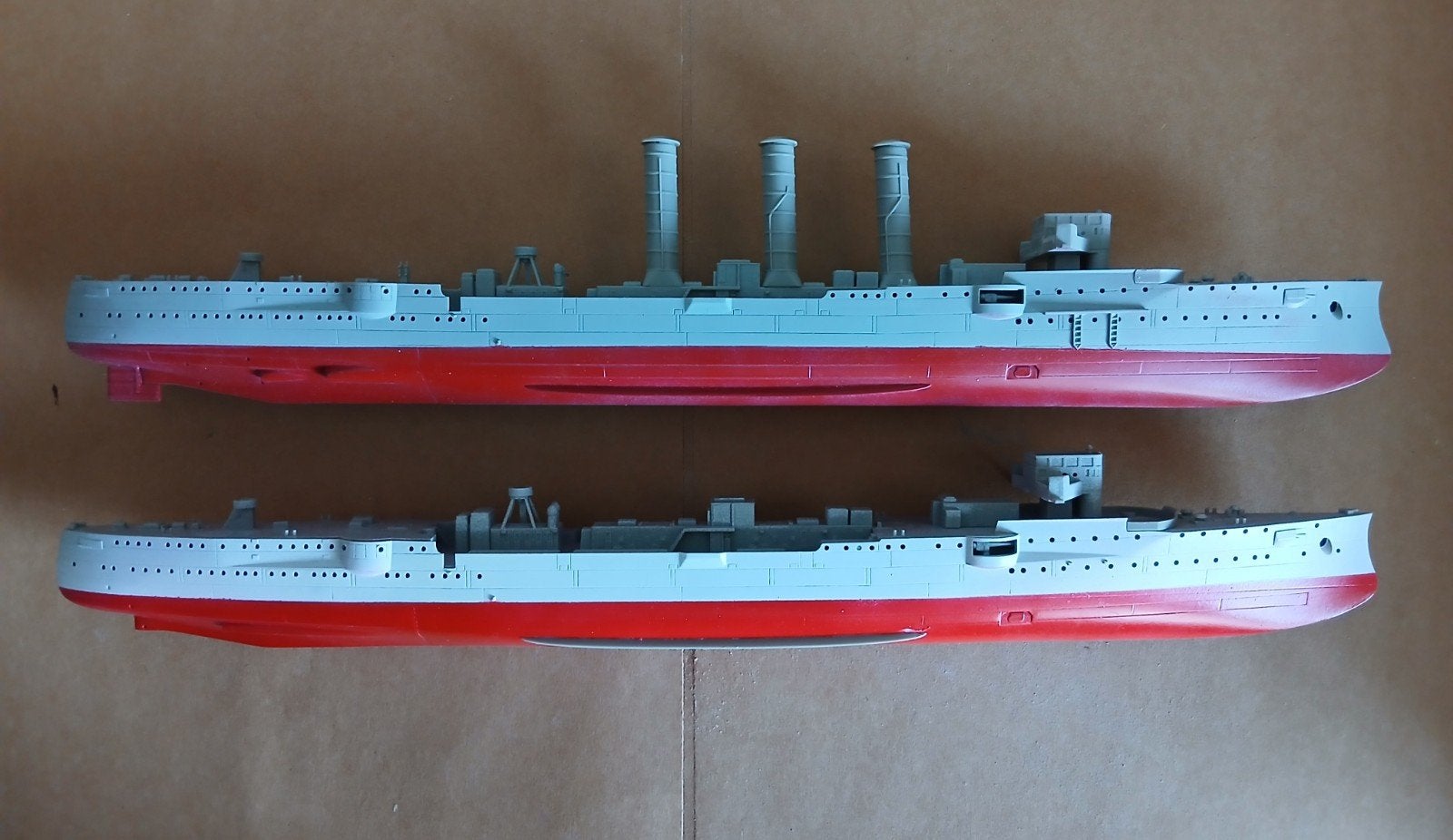 Revell bouwdoos van kruisers Emden en Dresden, Hobby en Vrije tijd, Modelbouw | Boten en Schepen, Ophalen of Verzenden, Revell