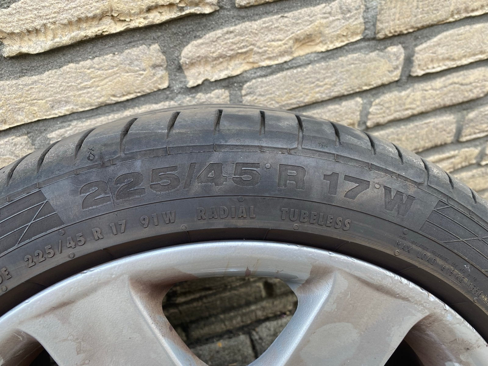 Zomerbandenset 225/45 R17 met velgen, Auto-onderdelen, Banden en Velgen, Ophalen, Gebruikt, Banden en Velgen, 17 inch