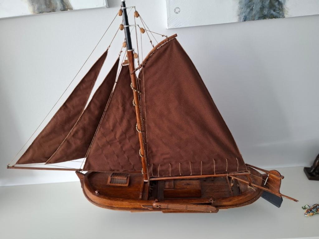 botter, met de hand gemaakt in Lemmer, Nederland, Ophalen, Zo goed als nieuw