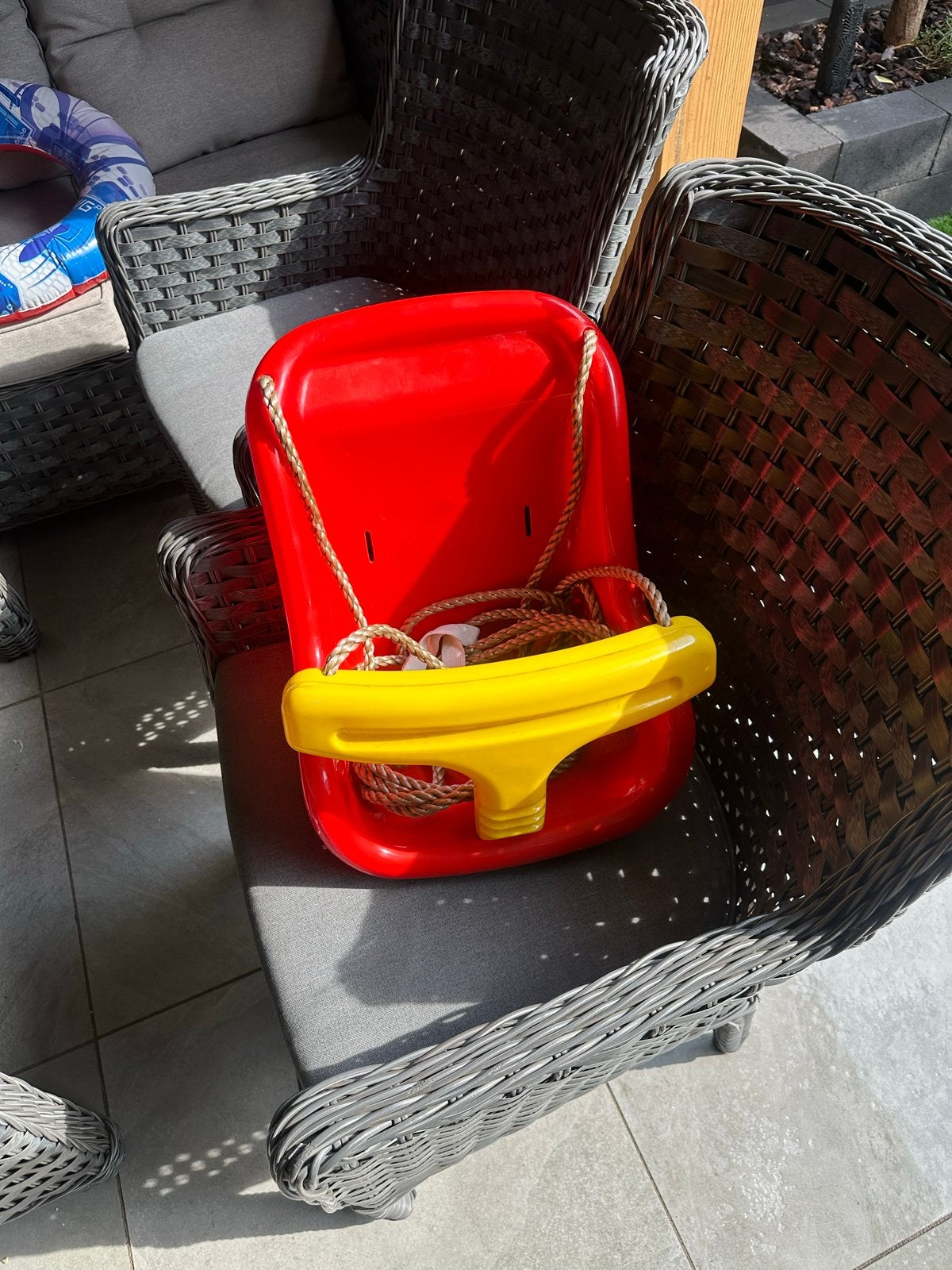 Rode babyschommel voor buiten, Ophalen, Gebruikt, Schommel