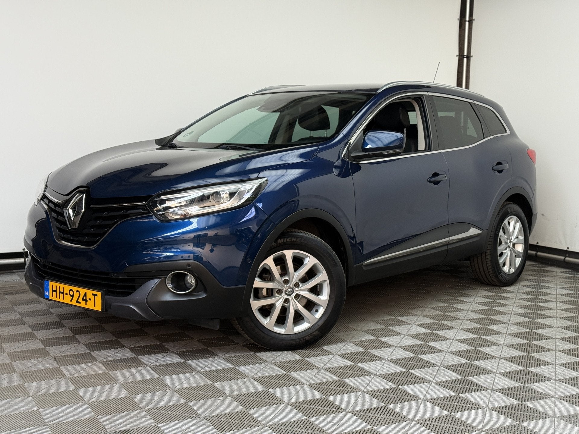 Renault Kadjar 1.2 TCe Intens Camera Led Trekhaak NL Auto, Auto's, Voorwielaandrijving, Kadjar, Stof, 4 cilinders