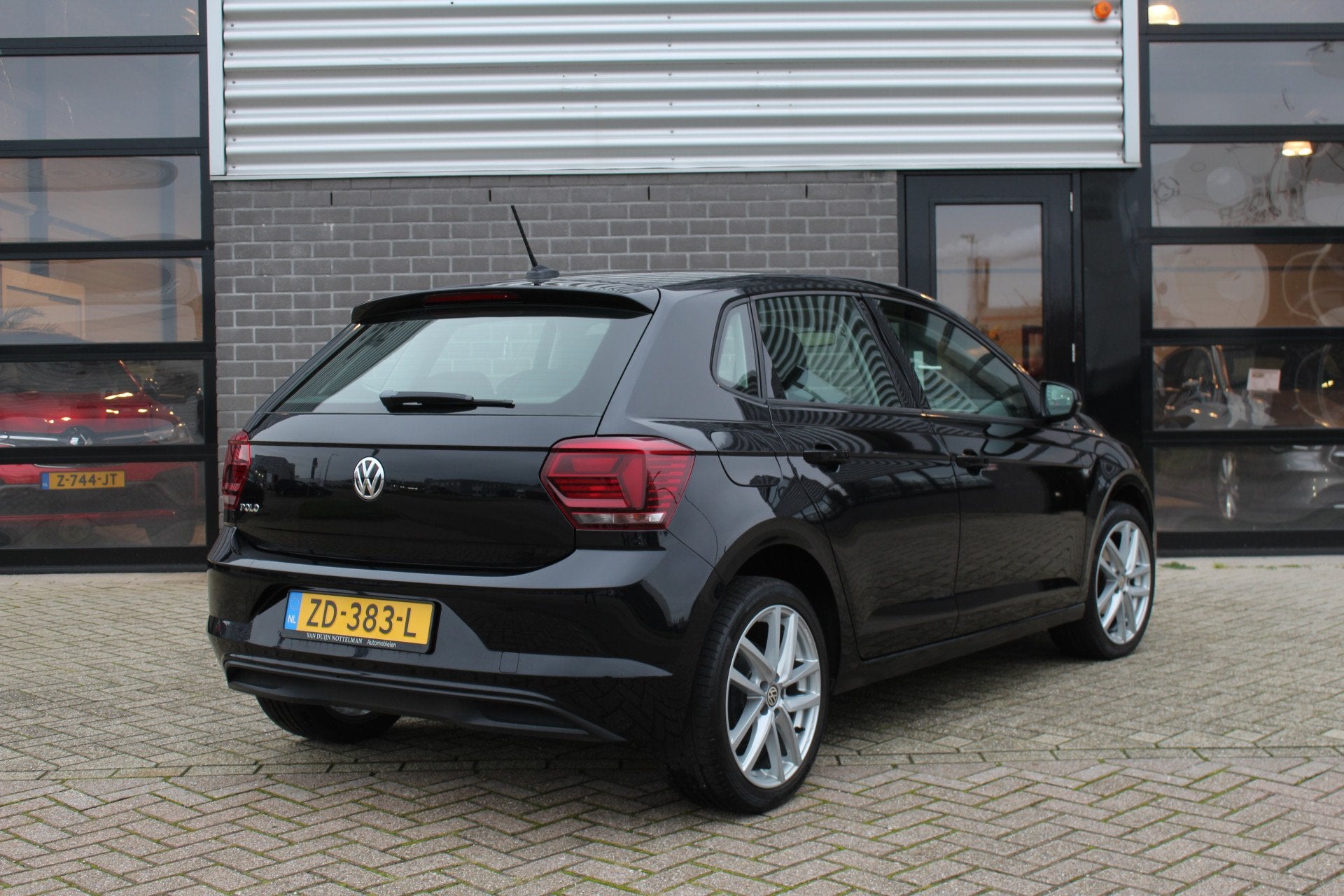 Volkswagen Polo 1.0 TSI Comfortline / Carplay / Navigatie /, Voorwielaandrijving, Stof, 1045 kg, Met garantie (alle)