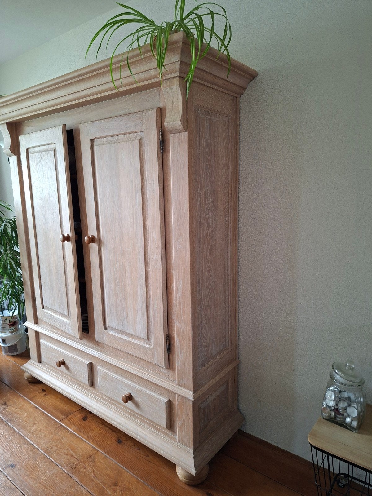 Eiken kast met 2 lades en 4 planken - Whitewash, Huis en Inrichting, Ophalen, Met plank(en), Gebruikt, 150 tot 200 cm