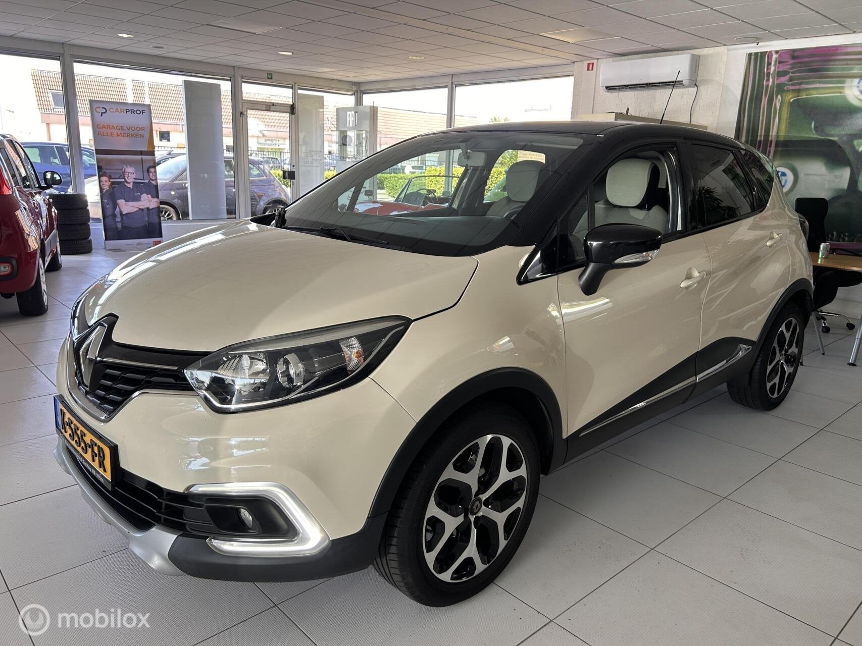 Renault Captur 0.9 TCe Intens, Auto's, Voorwielaandrijving, Stof, Gebruikt, Euro 6
