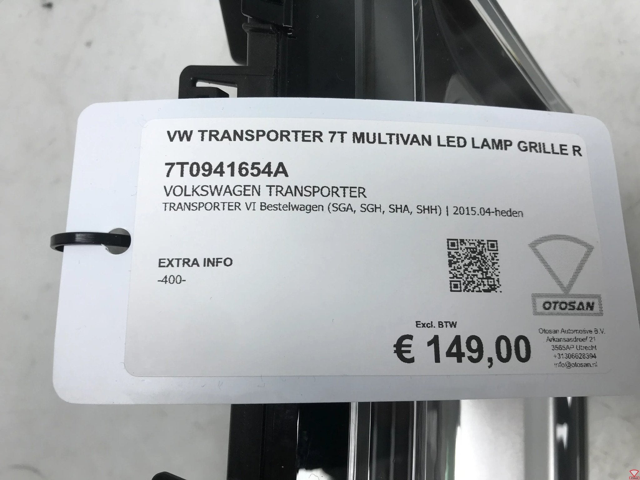 VW Transporter T7 Multivan LED Lamp Grille Rechts 7T0941654A, Gebruikt, Volkswagen, Volkswagen AG, Berliner Ring 2
38440  Wolfsburg, DE