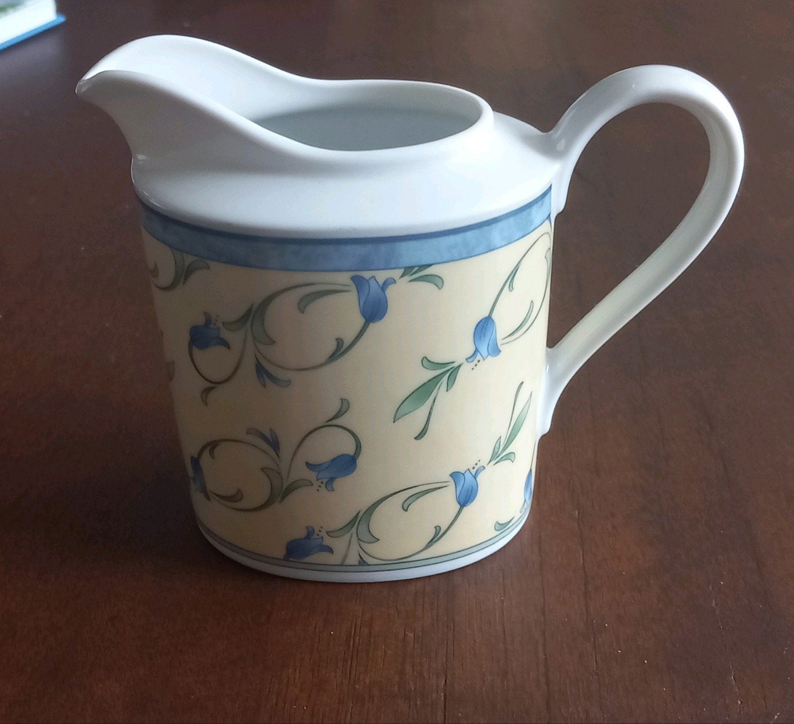 Melkkannetje Heinrich Winterling Marktleuthen Bavaria Nieuw, Antiek en Kunst, Antiek | Servies los, Ophalen of Verzenden
