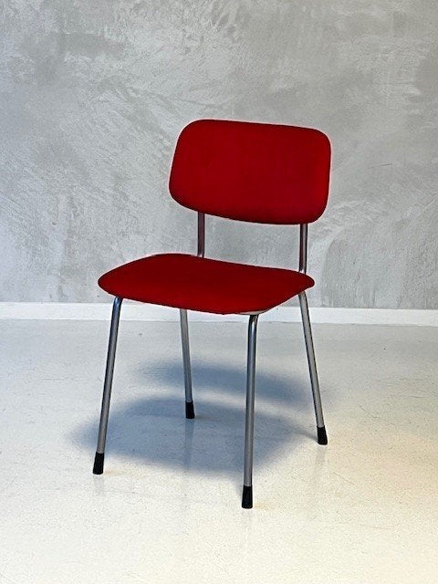Gispen 1231 eettafelstoel vintage design eetkamerstoel rood, Huis en Inrichting, Stoelen, Gebruikt, ., Vintage, Ophalen of Verzenden