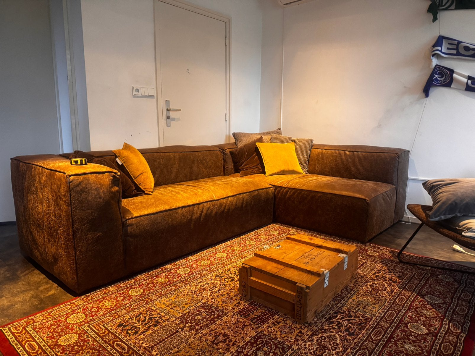 Luxe royale bruine hoekbank 280 x 180 cm, Ophalen, Gebruikt, Leer