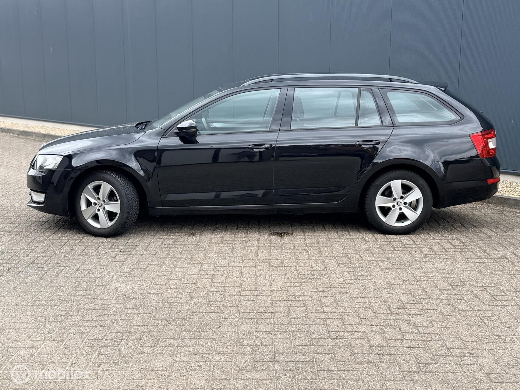 Skoda Octavia Combi 1.0 TSI Greentech Ambition Business, Auto's, Voorwielaandrijving, Gebruikt, Handgeschakeld, Geïmporteerd