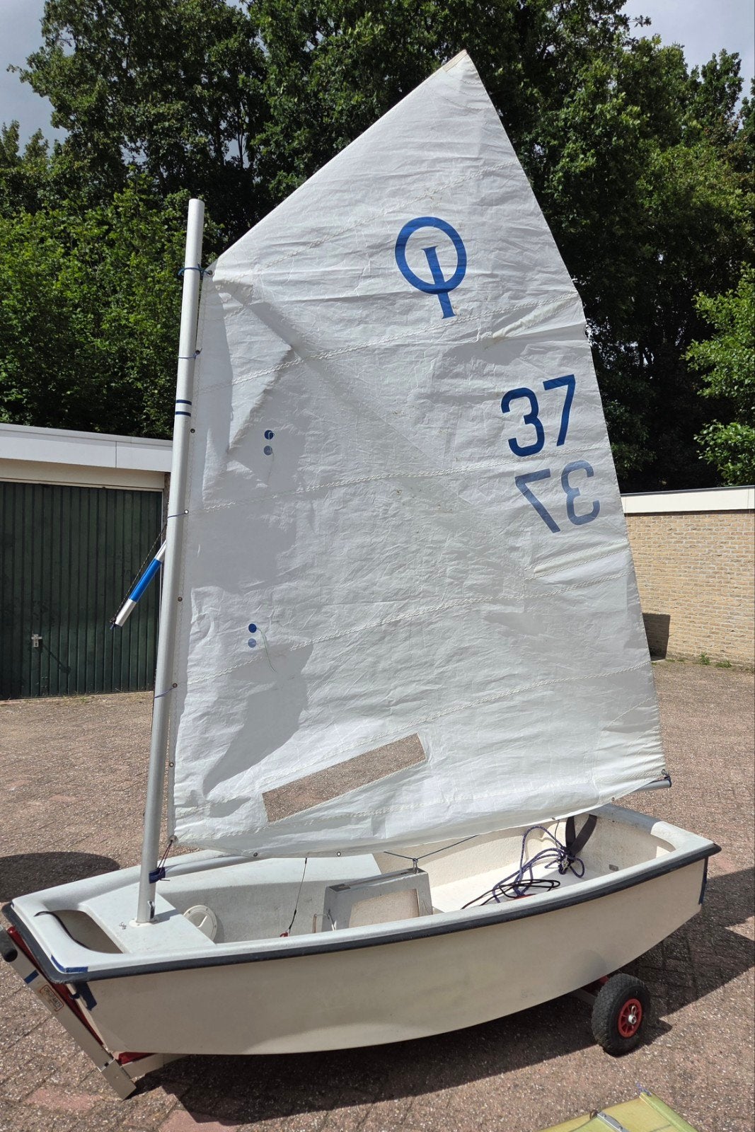 Optimist zeilboot compleet met transportkar en hoezen, Ophalen, Gebruikt