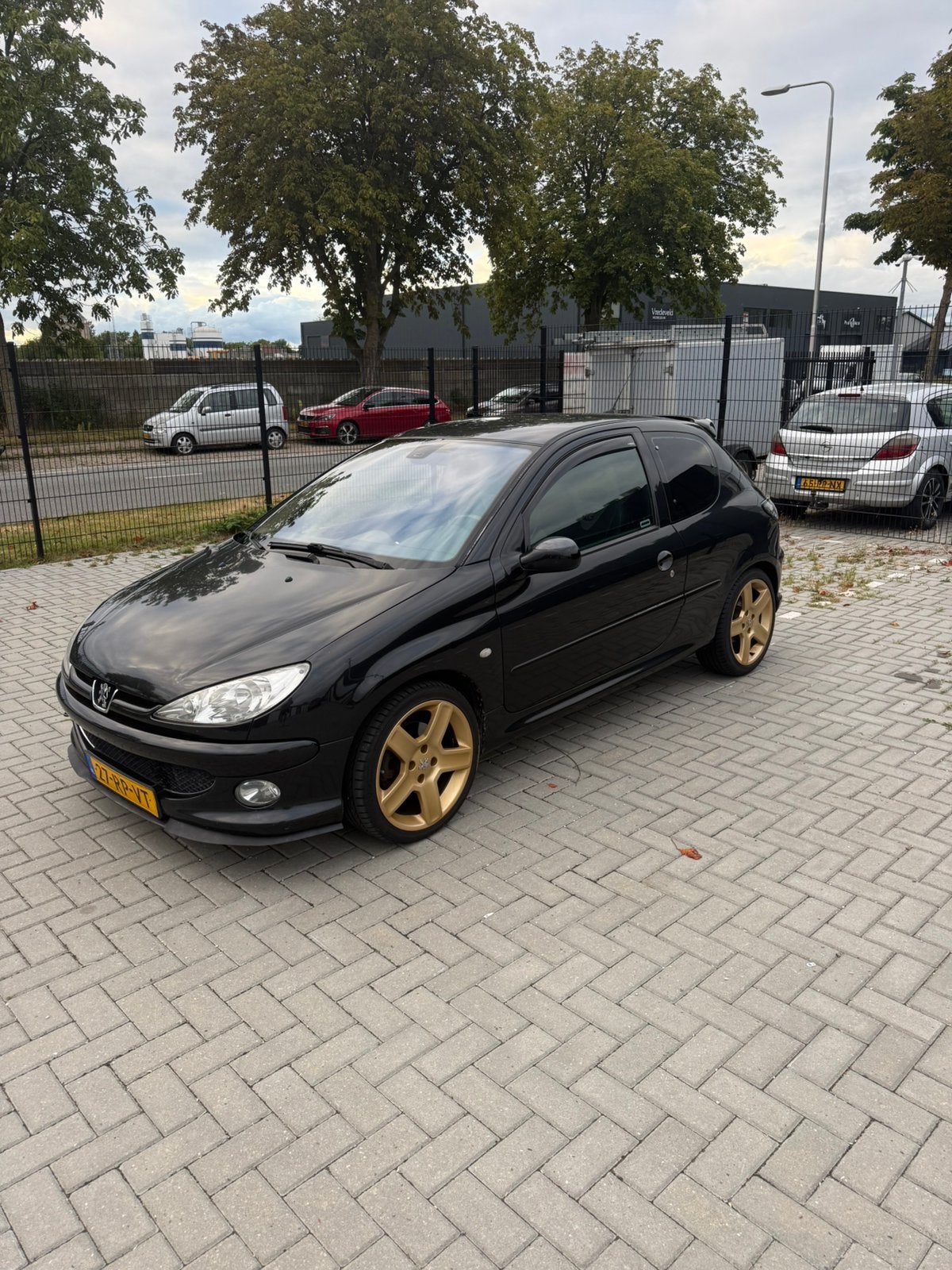 Peugeot 206 2.0 16V 130KW RC 3D 2005 Zwart, Voorwielaandrijving, 4 cilinders, 4 stoelen, Origineel Nederlands