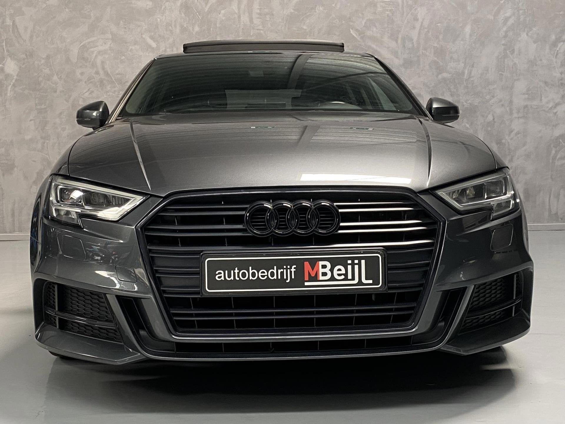 Audi A3 Limousine 1.5 TFSI CoD Sport S Line Edition / 3 x S-, Auto's, 4 cilinders, 150 pk, Leder en Stof, Origineel Nederlands
