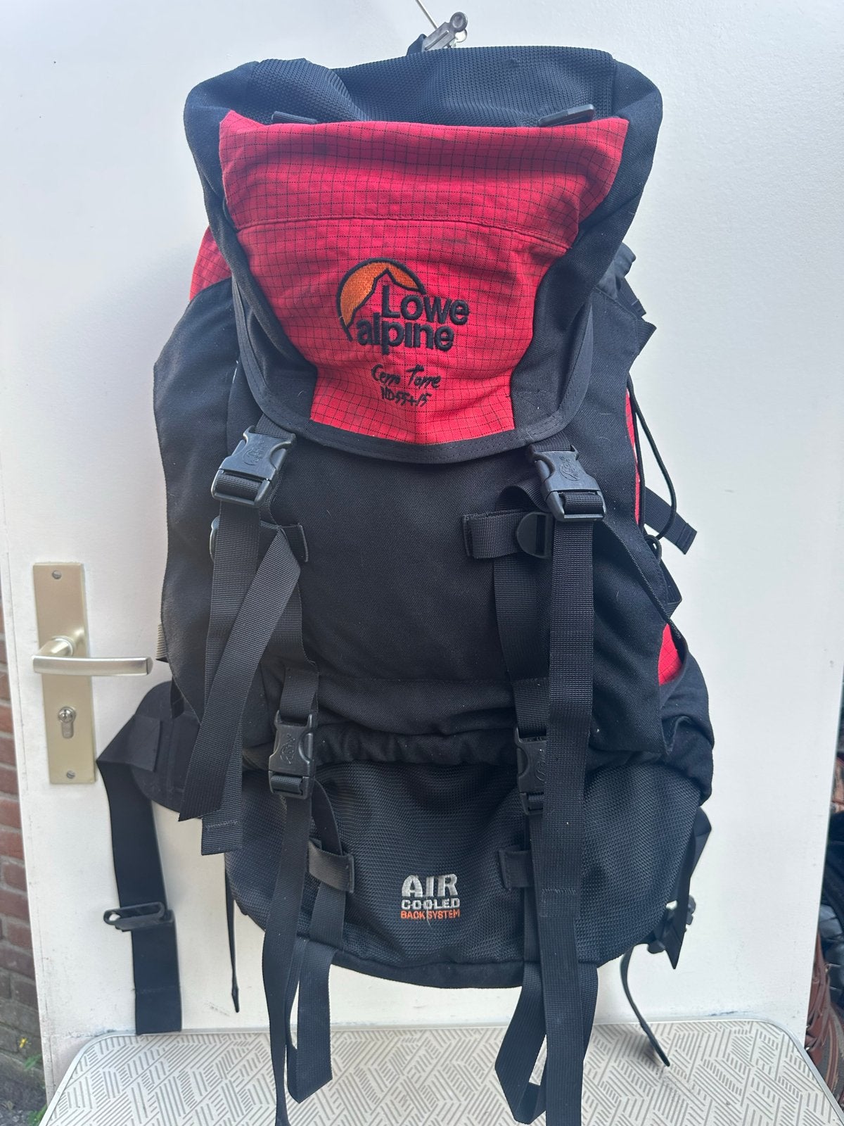 Lowe Alpine Cerro Torre ND55-15 Rugzak - Zwart/Rood, Ophalen of Verzenden, Gebruikt, Rugzak
