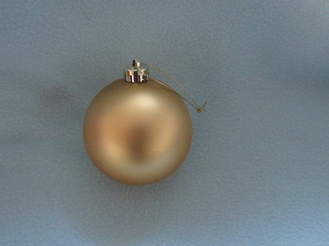 1 EURO OF GRATIS Gouden kerstbal 8 cm doorsn. (plastic), Ophalen, Nieuw