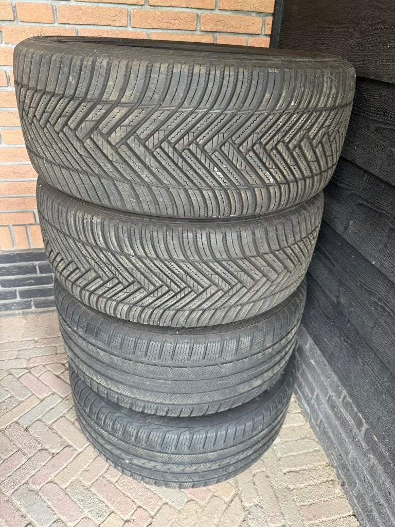 Set banden all-seasons 275/45/20 Hankook / Vredestein, Auto-onderdelen, Banden en Velgen, Gebruikt, 275 mm, Ophalen of Verzenden