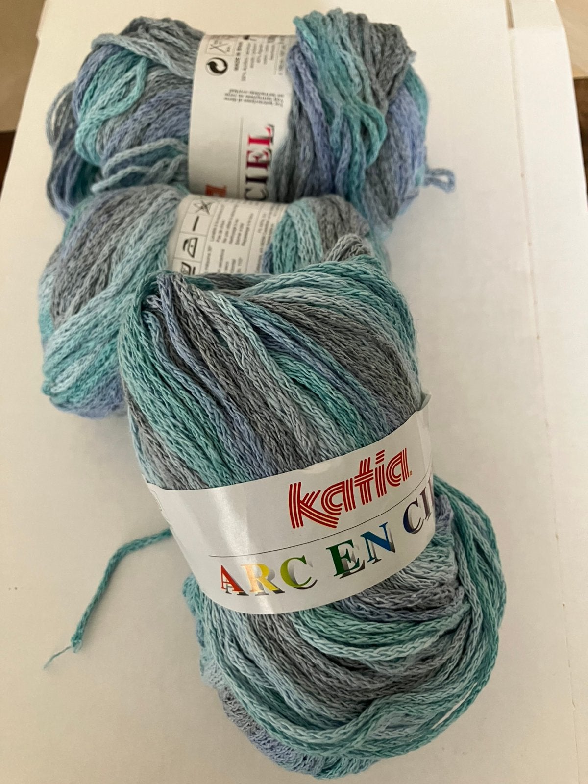 900 gr Katia Arc en Ciel, multicolor zomergaren, aquakleuren, Ophalen of Verzenden, Nieuw, Breien of Haken, Wol of Garen