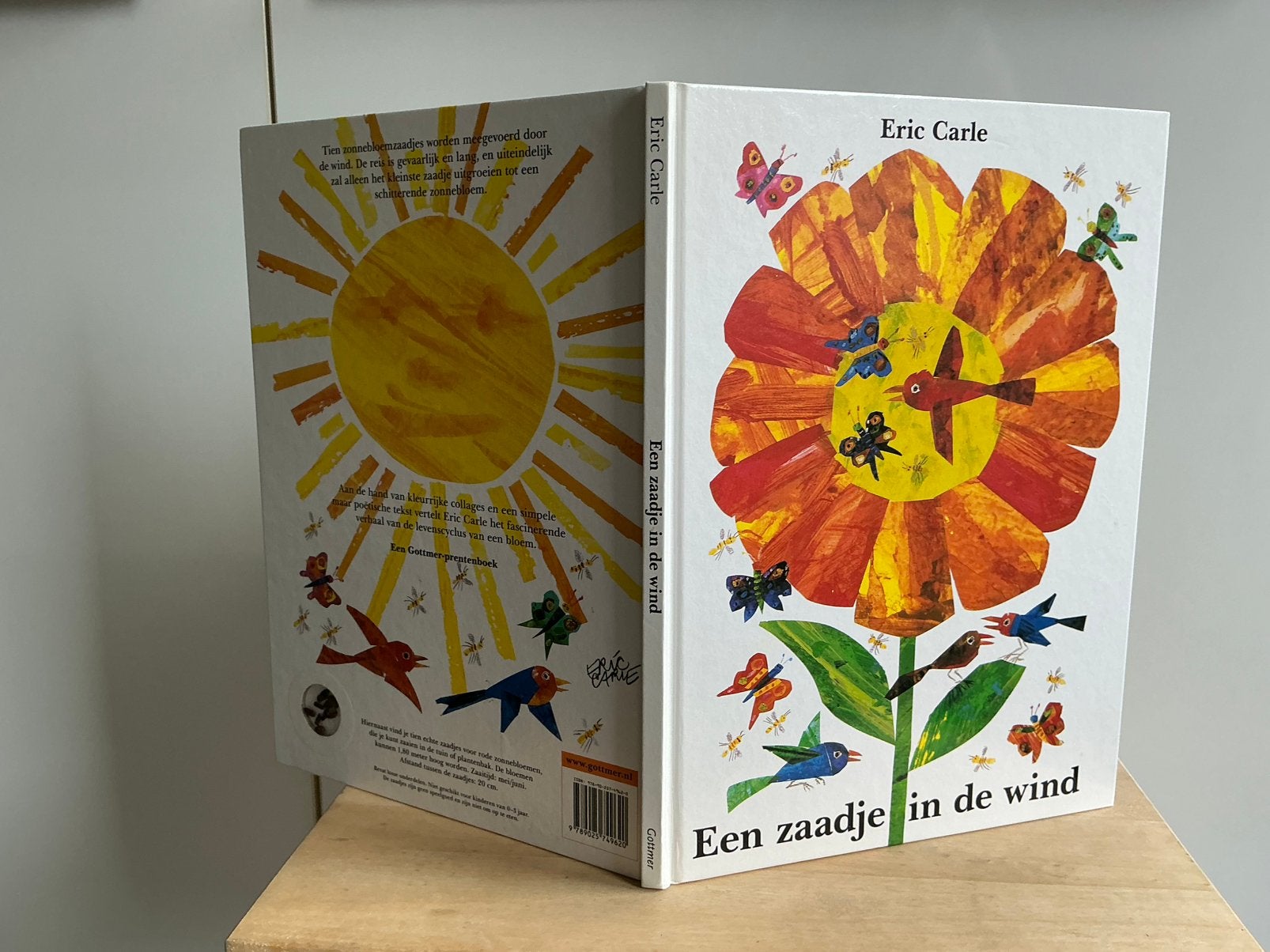 Boek Eric Carle Groei en bloei ontdek zaad naar zonnebloem, Ophalen of Verzenden, Gelezen, Eric Carle, 3 tot 4 jaar