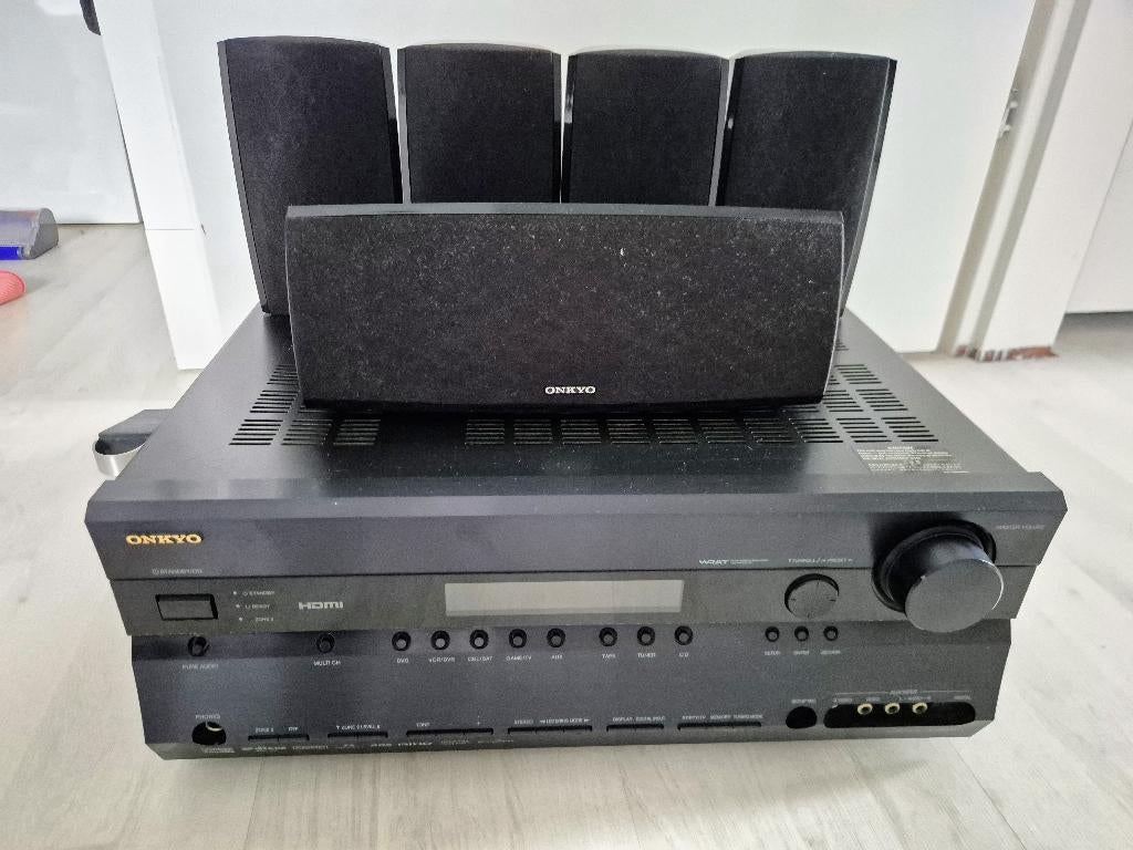 Onkyo TX-SR605 AV Receiver + 5x Onkyo speakers - Home Cinema, Audio, Tv en Foto, Home Cinema-sets, Gebruikt, 70 watt of meer, 5.1-systeem