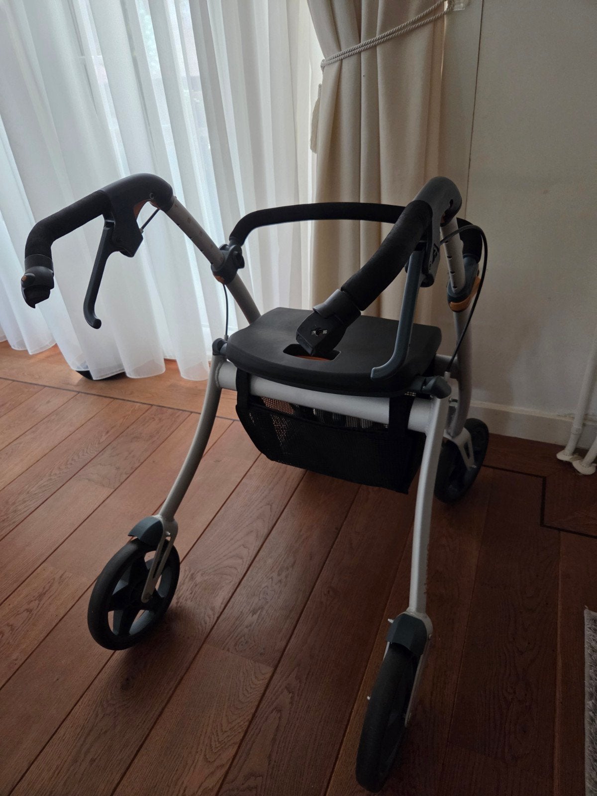 rollator, Diversen, Ophalen