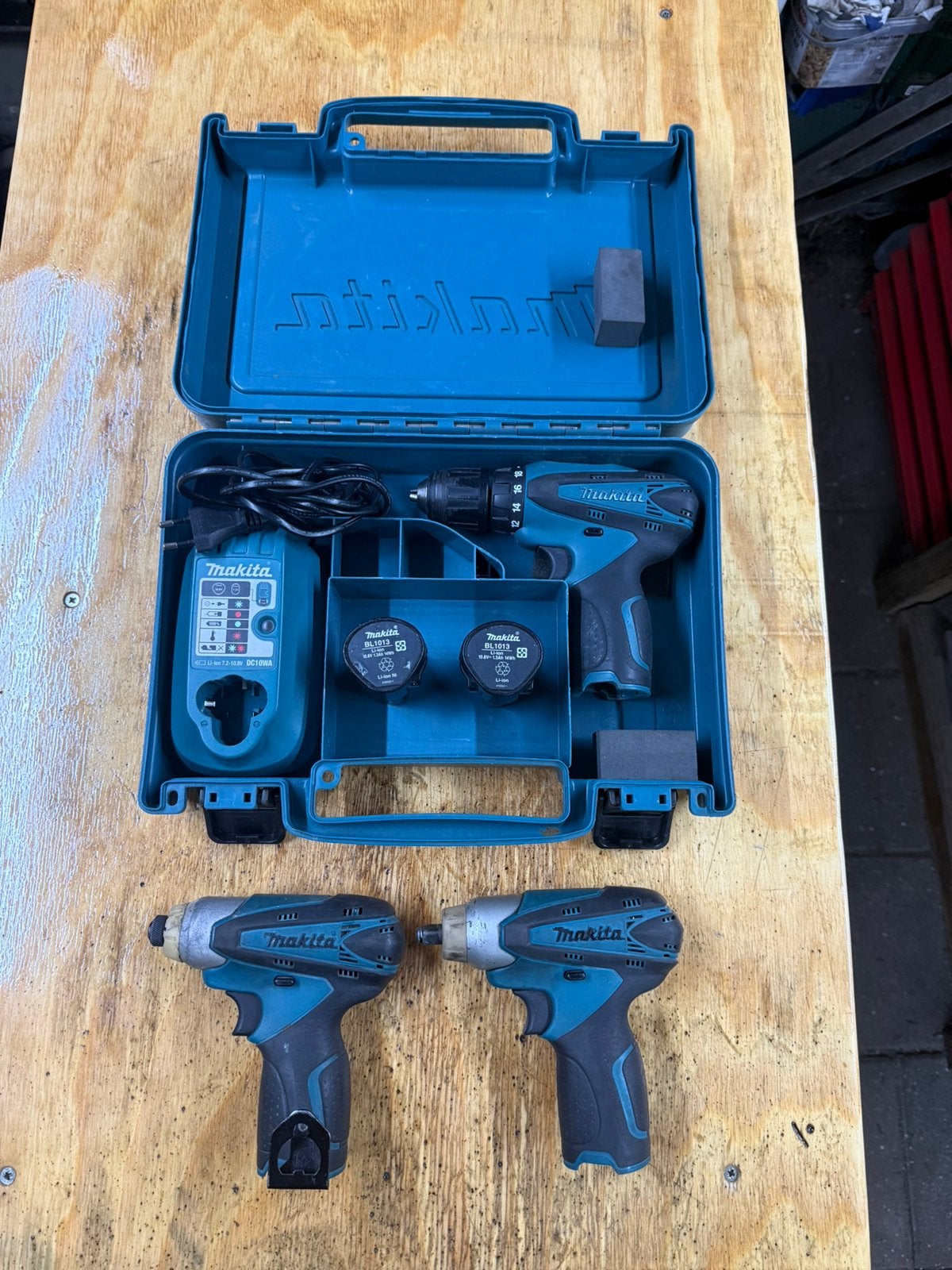 Makita 10,8V 1,3AH slagmmoersleutel/slagschroef/schroefboor, Ophalen of Verzenden, Gebruikt, Boor- en Schroefmachine