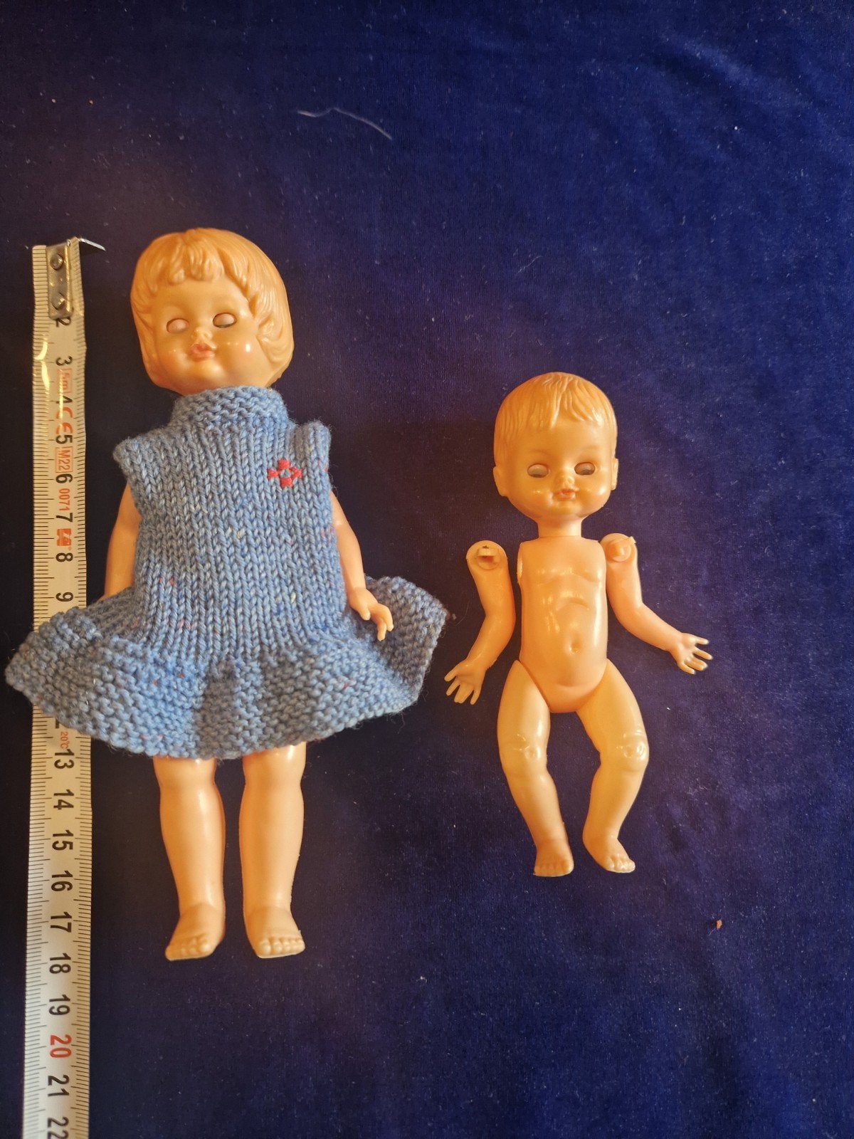 Vintage Babypop met gebreid jurkje en extra romp, Ophalen of Verzenden