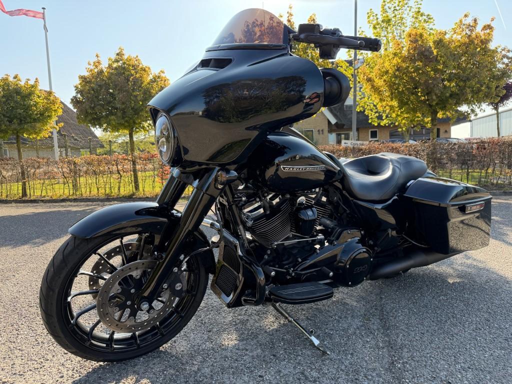 Harley-davidson street glide BTW streetglide special flh, Bedrijf, Overig, Customerservice@harley-davidson.com, 3700 W. Juneau Avenue, Milwaukee, WI 53208, USA