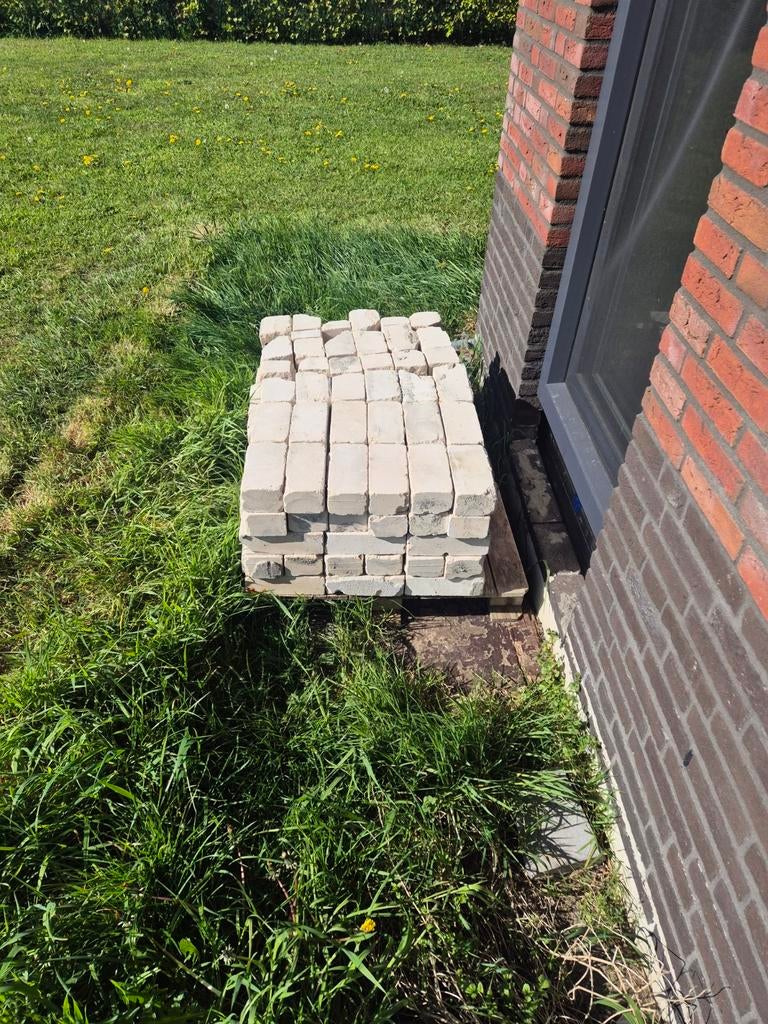 Vuil metselwerk kalk zandsteen, Doe-het-zelf en Verbouw, Metselstenen, Ophalen, Gebruikt, Kalkzandstenen