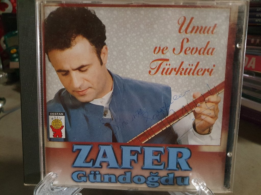 Zafer Gündoğdu - Umut ve Sevda Türküleri CD, Ophalen