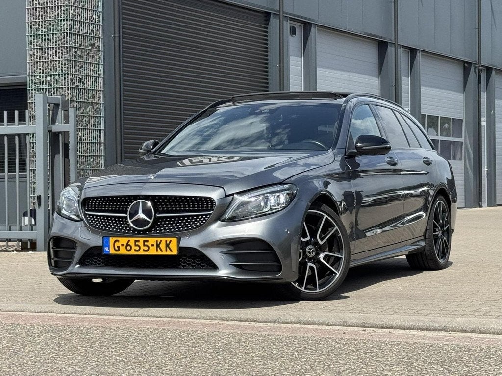 Mercedes C-klasse Estate 180 AMG|Pano|Trekhaak|360camera|B, Auto's, Automaat, Euro 6, Automatische klimaatregeling, 84 €/maand