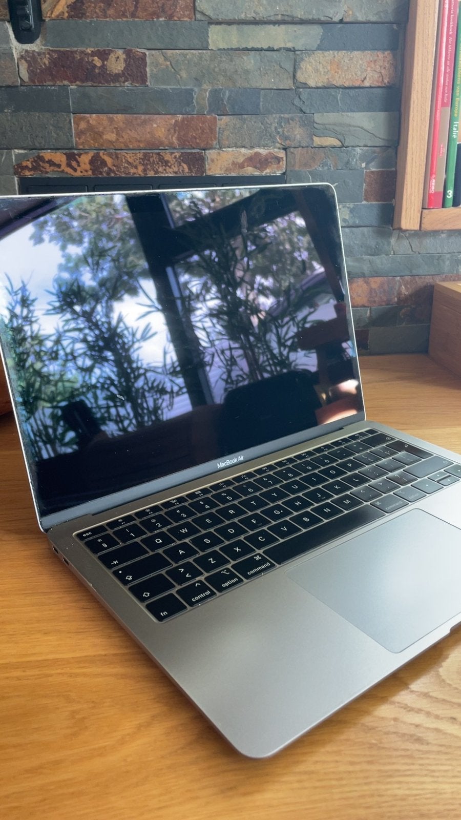 DEFECT Macbook Air 2019, 13 inch, Minder dan 2 Ghz, Ophalen of Verzenden, Niet werkend