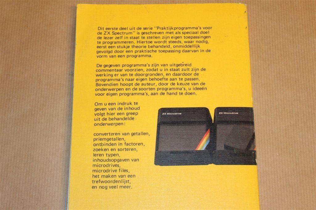 Praktijkprogramma’s voor de ZX Spectrum — Vintage Gids 1984, Ophalen of Verzenden, Gelezen, Internet of Webdesign