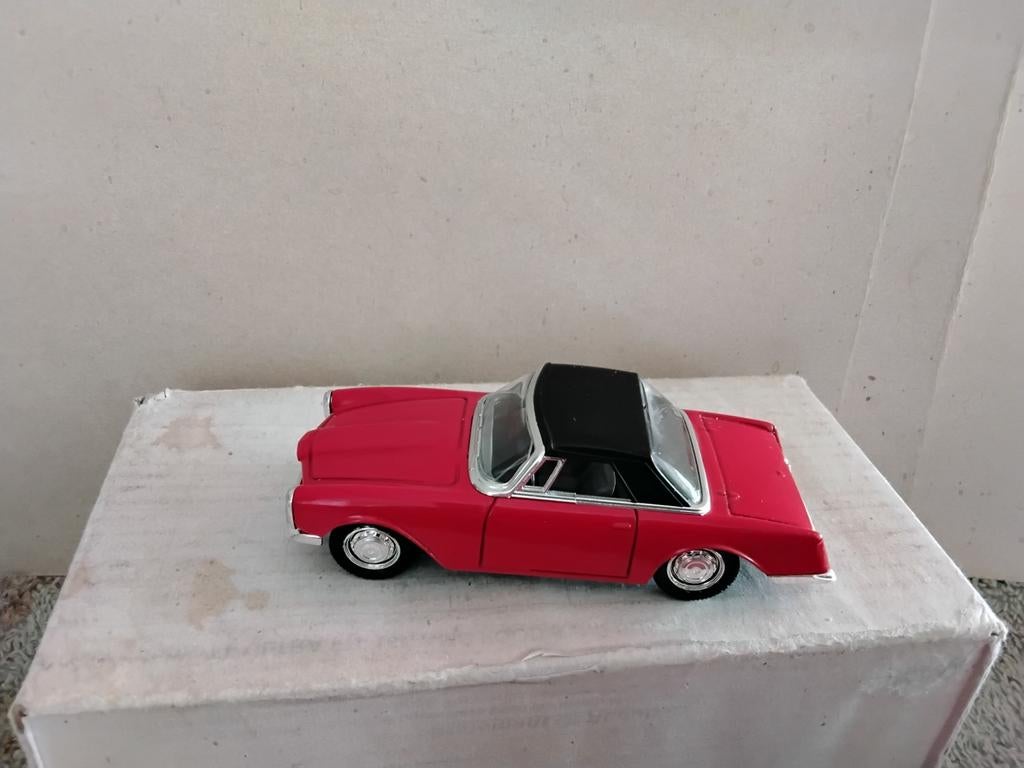 SOLIDO FACEL VEGA  2-1902  SCHAAL  1 : 43, Ophalen of Verzenden, Auto, Solido